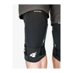 Bluegrass3Straps Knee - Genouillère VTT