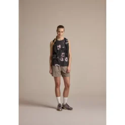 MalojaOniipaM. - Short running femme