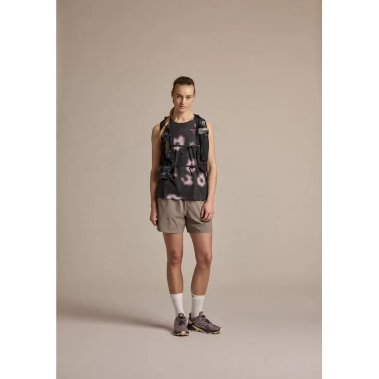 MalojaOniipaM. - Short running femme
