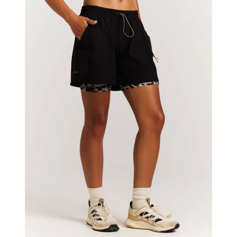 ProtestPrtanise - Short running femme