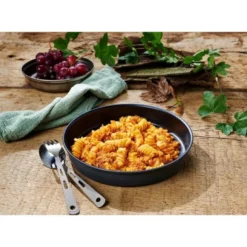 Trek'N EatPâtes bolognaise au poulet et au fromage + système autochauffant - Plat principal